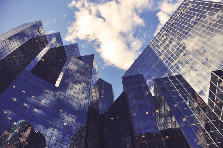 A return to the office or a switch to permanent remote work?