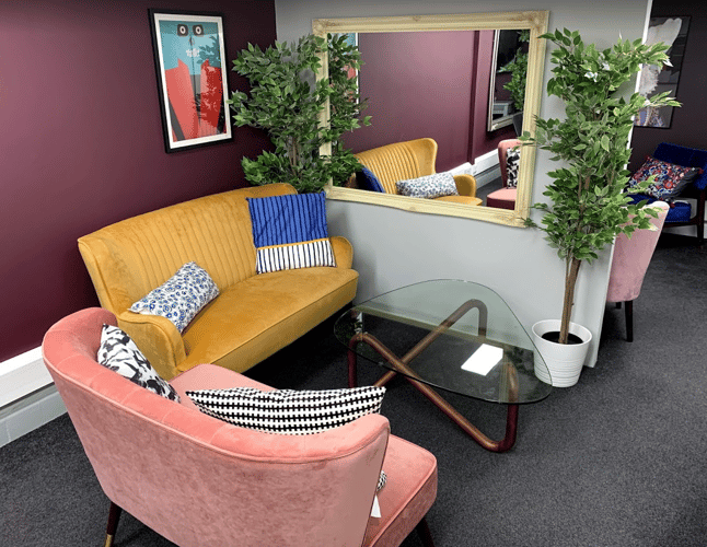 Wondering about the benefits of booking a Workstation meeting room?